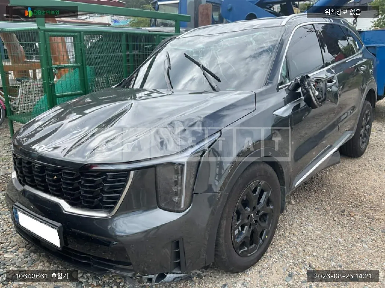 Photo 2 of 13: 2025 Kia Sorento Hybrid, VIN KNARH81GBTA449045 — Korean insurance auction