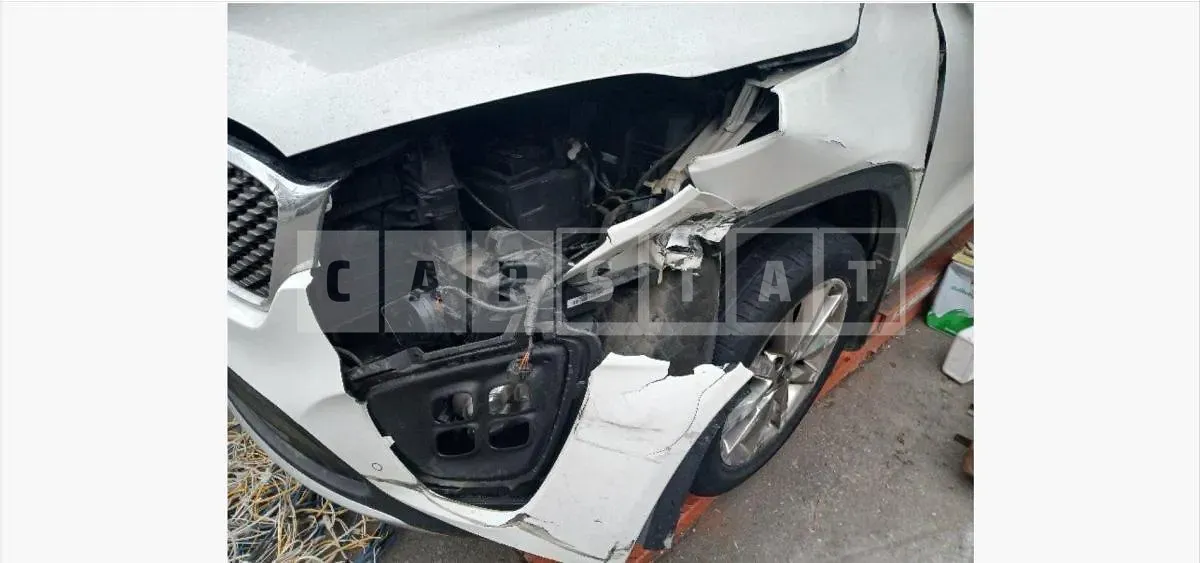 Photo 2 of 33: 2016 Kia Sorento, VIN KNAPH81ABGA200193 — Korean insurance auction