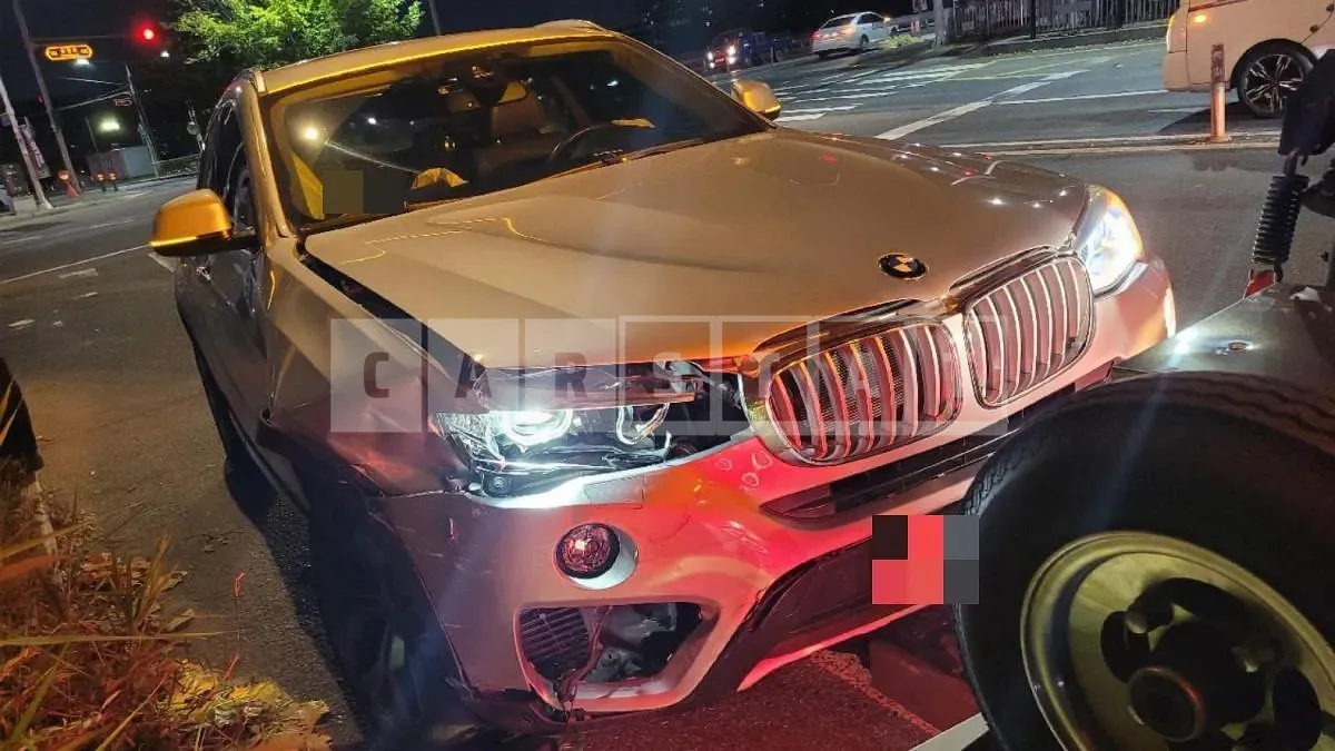 Photo 2 of 20: 2015 BMW X4 xDrive20d, VIN WBAXX110XF0L91078 — Korean insurance auction
