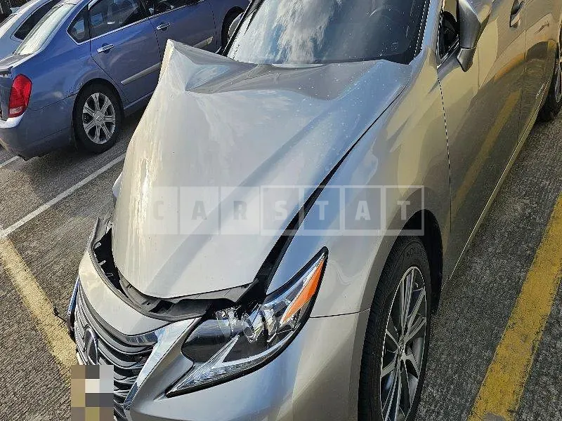 Photo 2 of 4: 2017 Lexus ES300h — Korean insurance auction
