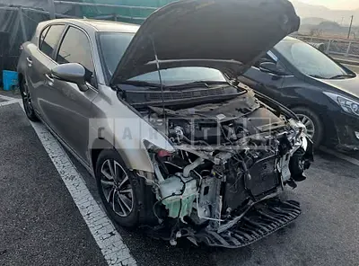 Photo 1 of 16: 2018 Lexus CT200h, VIN JTHKD5BH8J2331975 — Korean insurance auction