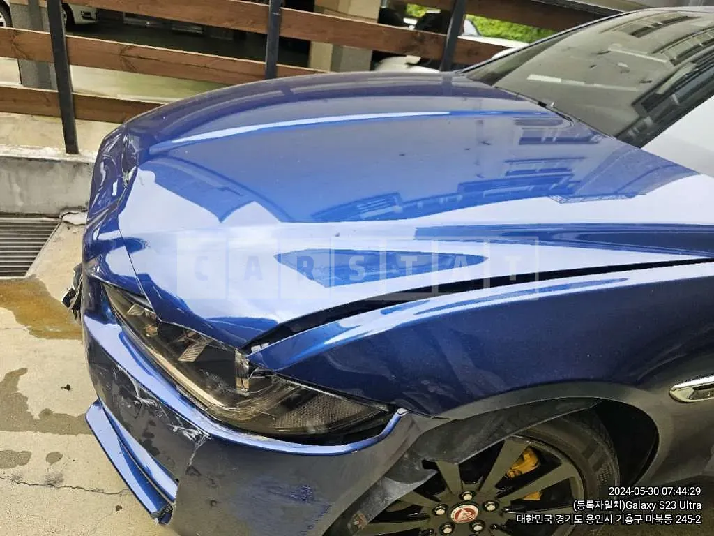 Photo 2 of 10: 2016 Jaguar XE 2.0d — Korean insurance auction
