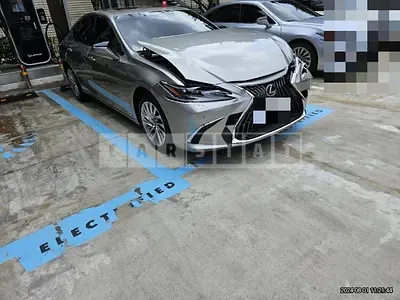 Photo 1 of 21: 2024 Lexus ES300h — Korean insurance auction