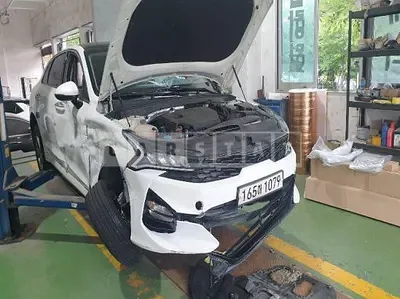 Photo 1 of 27: 2022 Kia K5 — Korean insurance auction