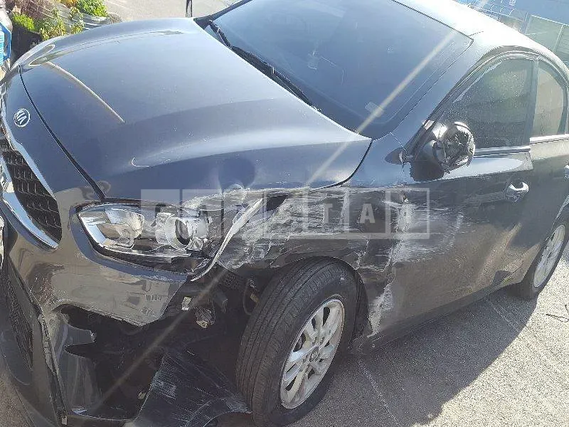 Photo 2 of 9: 2018 Kia K3 1.6 — Korean insurance auction