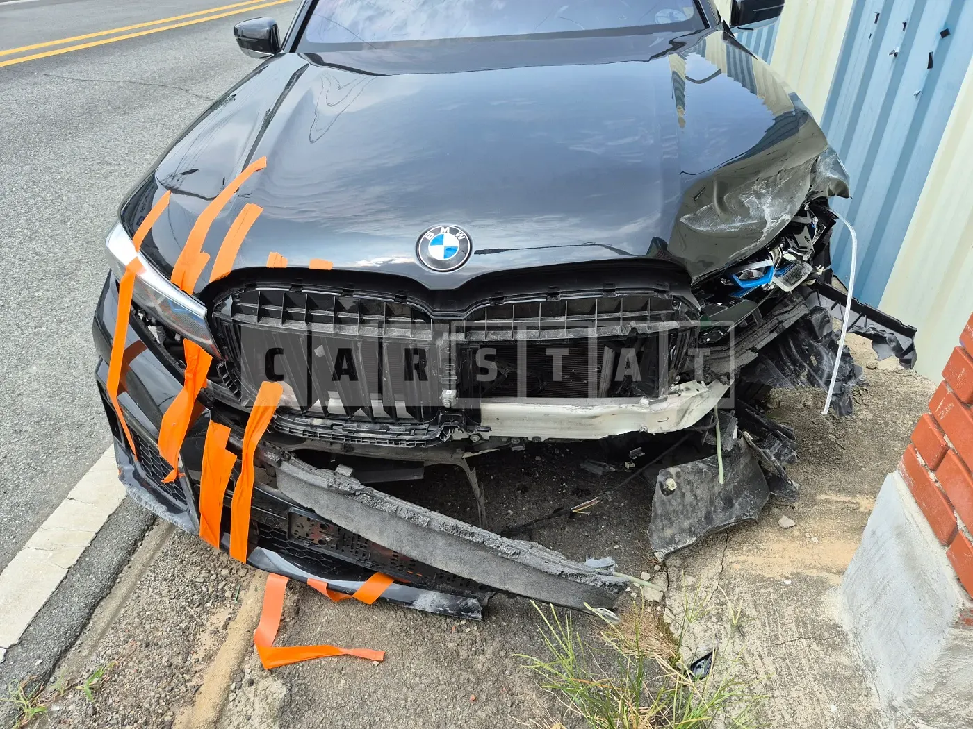 Photo 2 of 6: 2016 BMW 750Li xDrive, VIN WBA7F2104GG525083 — Korean insurance auction