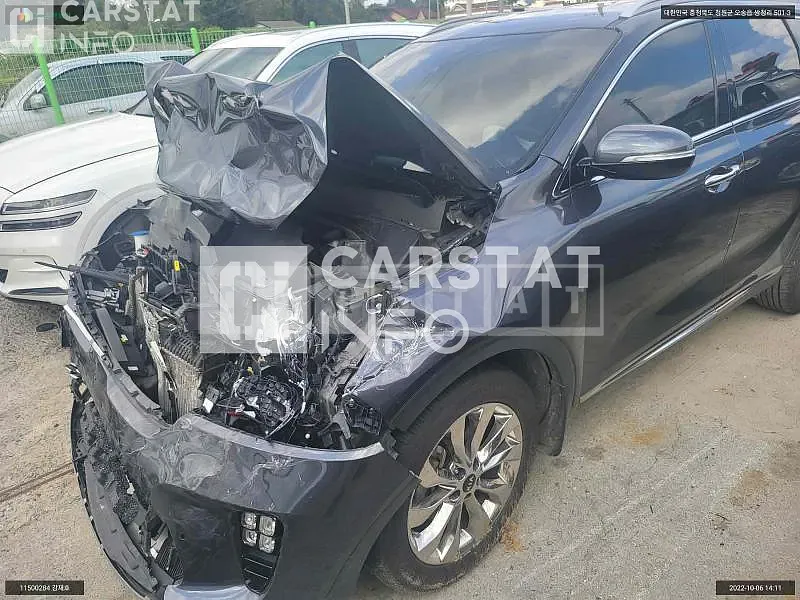 Photo 2 of 9: 2018 Kia Sorento, VIN KNAPS81ABKA478503 — Korean insurance auction