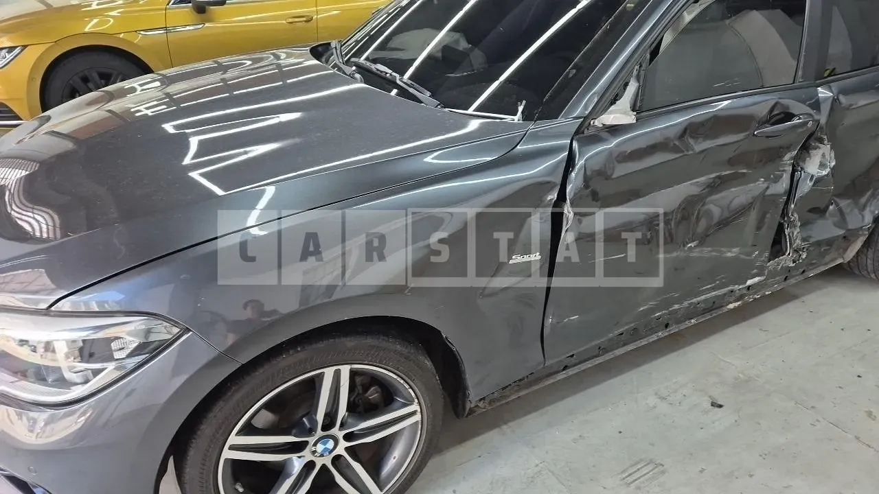 Photo 2 of 21: 2017 BMW 118d, VIN WBA1S5105H5D29351 — Korean insurance auction