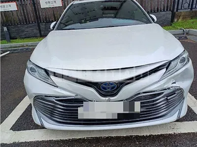 Photo 1 of 20: 2018 Toyota Camry Hybrid — Korean insurance auction