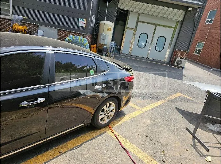 Photo 2 of 26: 2017 Kia K5 2.0 — Korean insurance auction