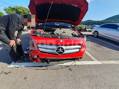 Photo 1 of 11: 2015 Mercedes-Benz GLA200 CDI — Korean insurance auction