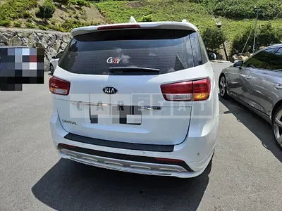 Photo 1 of 16: 2017 Kia Carnivals, VIN KNAME811BJS405283 — Korean insurance auction
