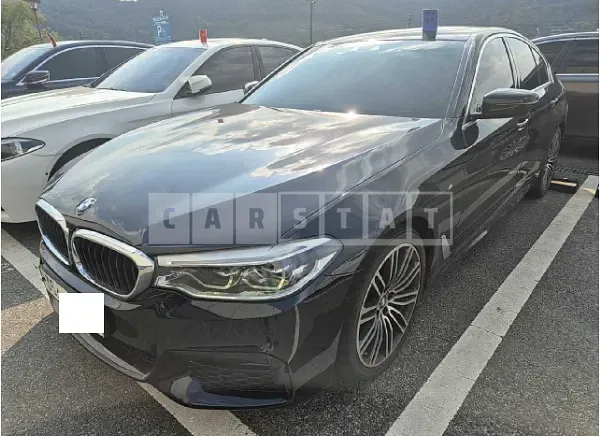 Photo 2 of 16: 2019 BMW 530i M Sport Package Plus — Korean insurance auction