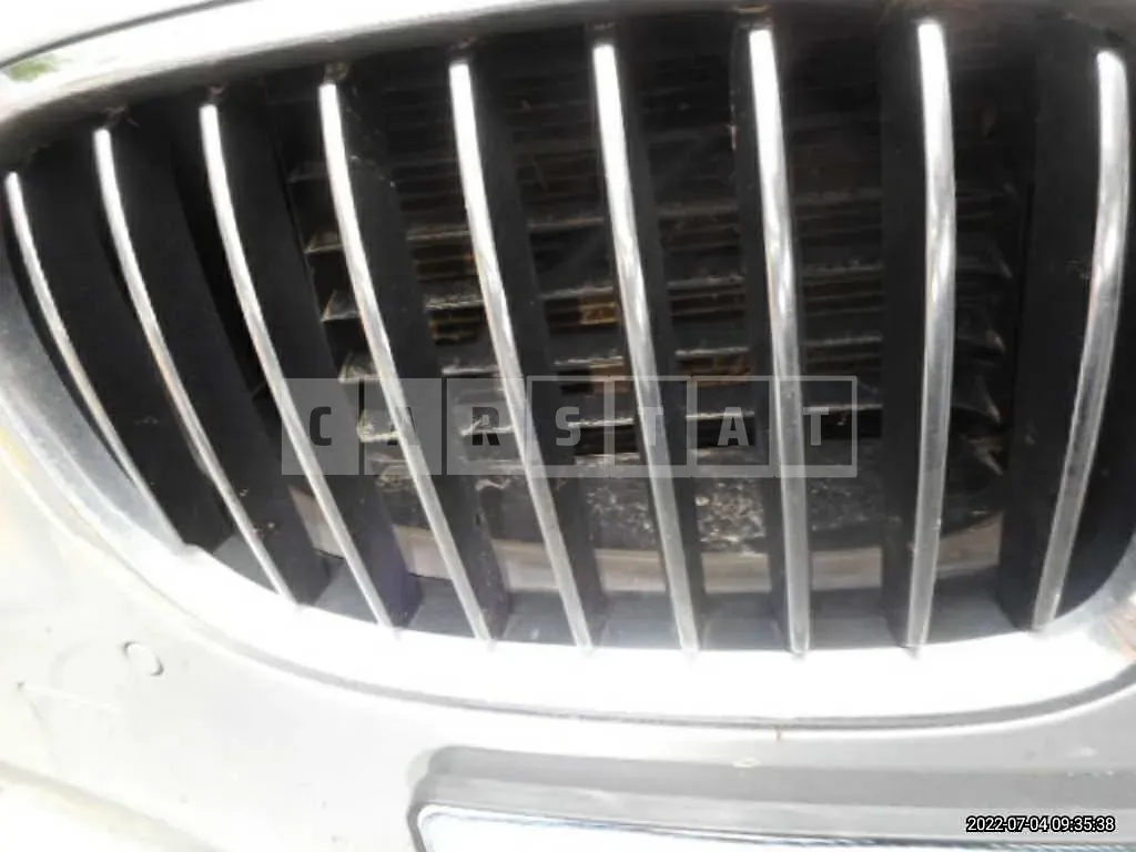 Photo 2 of 9: 2015 BMW 740d xDrive, VIN WBAYB0102FGL96859 — Korean insurance auction