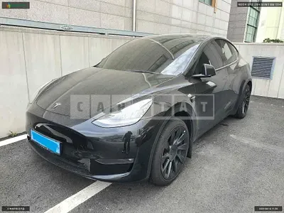 Photo 1 of 11: 2022 Tesla Model Y Long Range, VIN 7SAYGDEE9NF497149 — Korean insurance auction