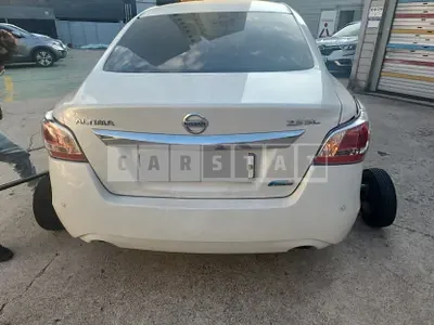 Photo 1 of 17: 2014 Nissan Altima 2.5 — Korean insurance auction