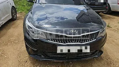Photo 1 of 8: 2018 Kia K5 — Korean insurance auction