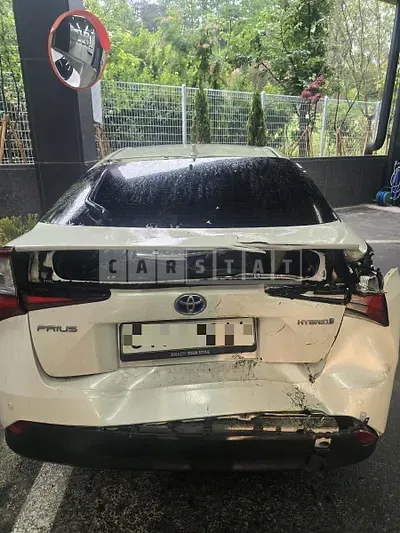 Photo 1 of 6: 2019 Toyota Prius — Korean insurance auction