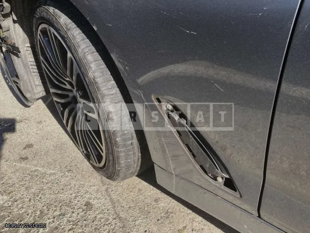Photo 2 of 9: 2019 BMW 530i xDrive M Sport Packag, VIN WBAJD9104KB278075 — Korean insurance auction