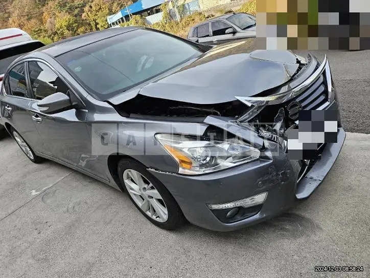 Photo 2 of 6: 2014 Nissan Altima 2.5 — Korean insurance auction