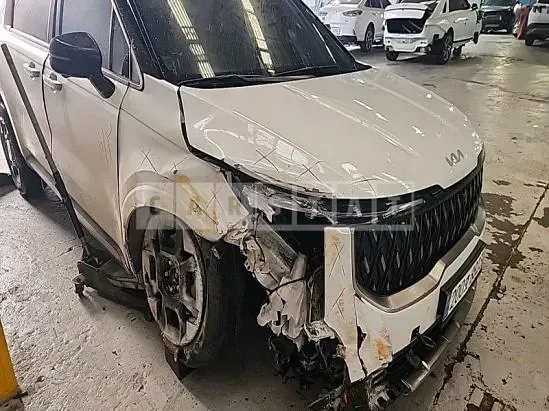 Photo 2 of 44: 2024 Kia Carnival Hybrid — Korean insurance auction