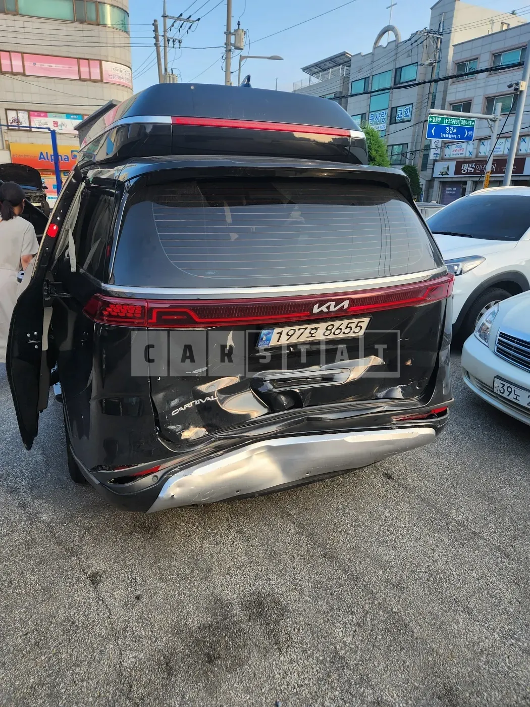 Photo 2 of 17: 2023 Kia Carnival High Limousine — Korean insurance auction