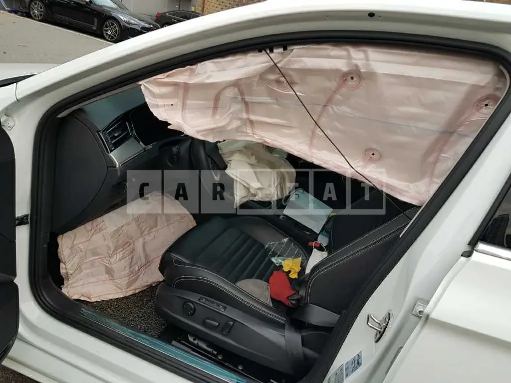 Photo 2 of 13: 2021 Volkswagen The Passat GT 2.0 TDI, VIN WVWZZZ3CZME029780 — Korean insurance auction