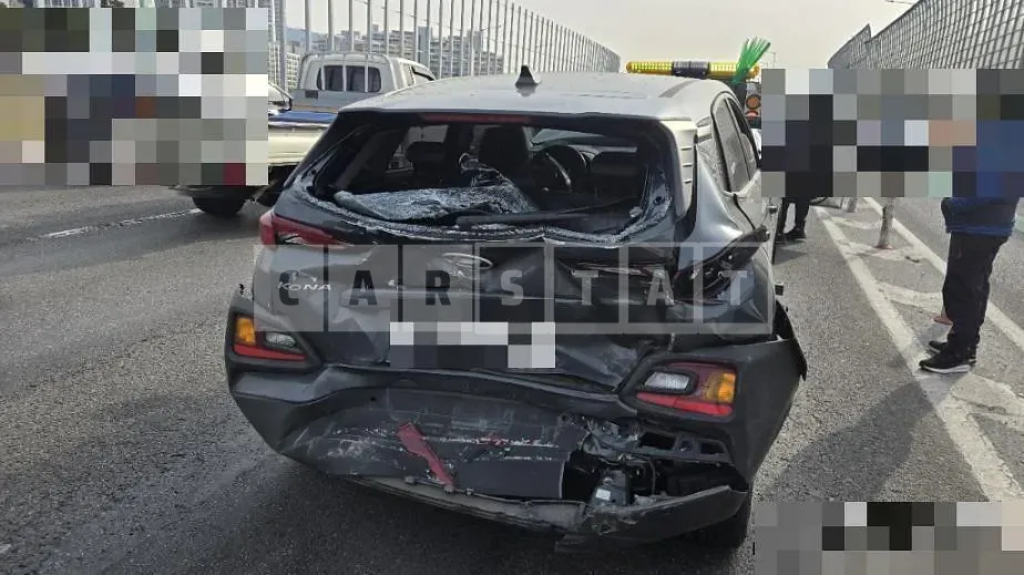 Photo 2 of 10: 2020 Hyundai Kona — Korean insurance auction