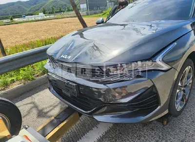 Photo 1 of 20: 2023 Kia K5, VIN KNAG541ABPA235404 — Korean insurance auction