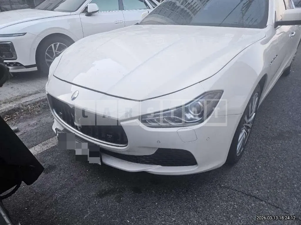 Photo 2 of 23: 2015 Maserati Ghibli — Korean insurance auction