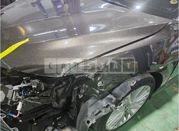 Photo 2 of 25: 2019 Toyota Camry Hybrid — Korean insurance auction