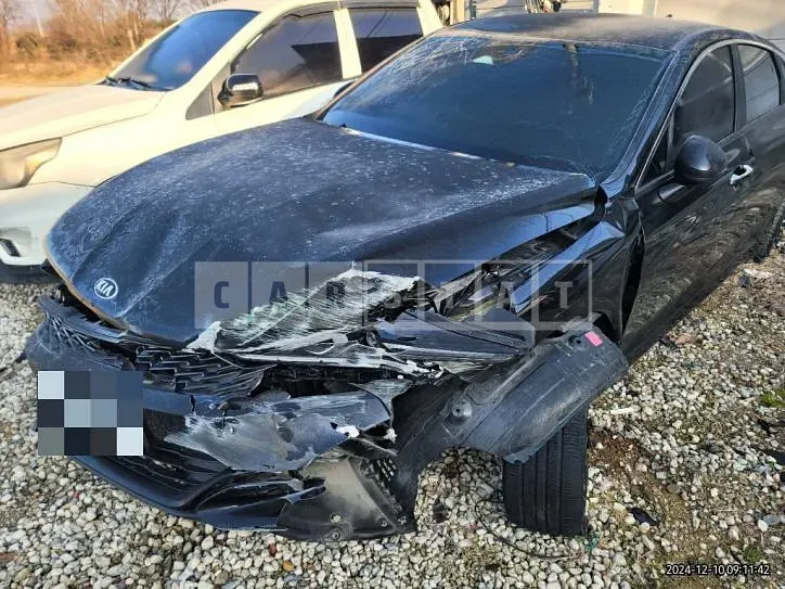 Photo 2 of 25: 2020 Kia K5 2.0 — Korean insurance auction