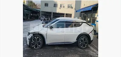 Photo 1 of 134: 2022 Kia EV6 Long Range Earth Electric Car, VIN KNAC381AFNA082051 — Korean insurance auction