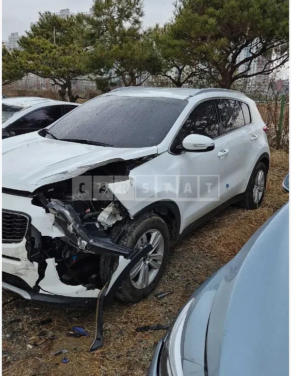 Photo 2 of 19: 2018 Kia Sportage — Korean insurance auction