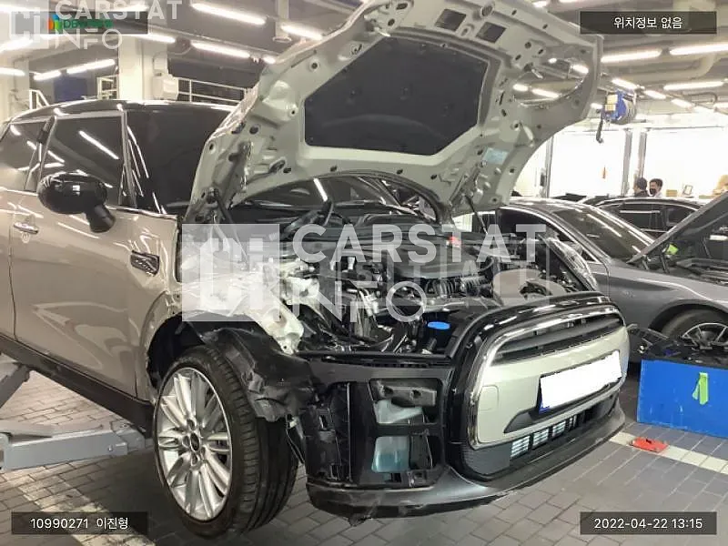 Photo 2 of 19: 2022 MINI Cooper 5DOOR, VIN WMW41DK01N2S13597 — Korean insurance auction