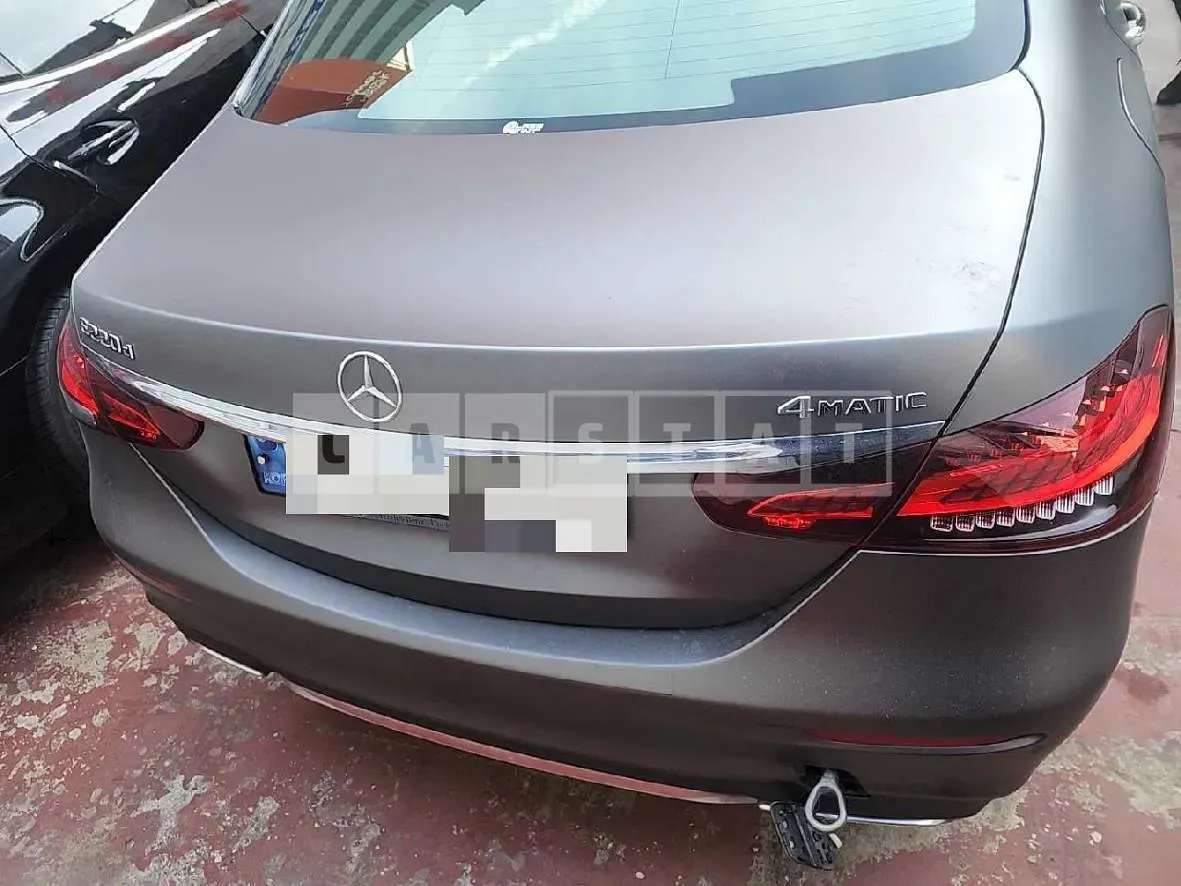 Photo 2 of 25: 2020 Mercedes-Benz E220 d 4Matic, VIN W1KZF0FB5MA869584 — Korean insurance auction