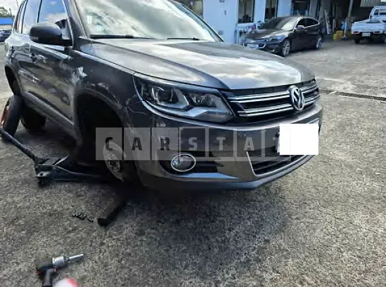 Photo 2 of 12: 2015 Volkswagen Tiguan 2.0 TDI Blue Motion — Korean insurance auction