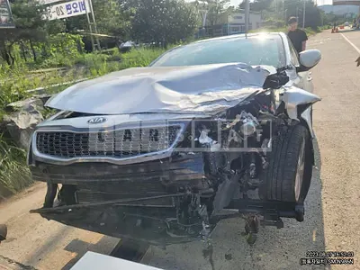 Photo 1 of 9: 2015 Kia K5, VIN KNAGR41CBFA077080 — Korean insurance auction