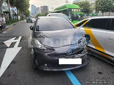 Photo 1 of 15: 2019 Toyota Prius, VIN JTDKARFU8K3100031 — Korean insurance auction