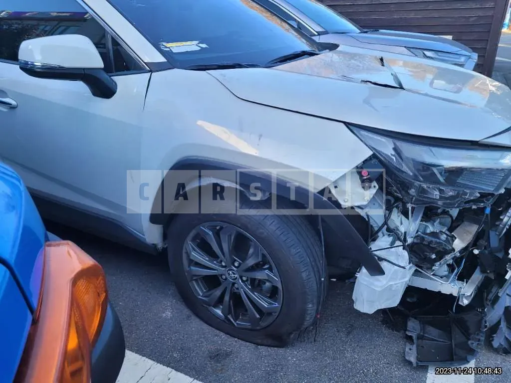Photo 2 of 30: 2022 Toyota RAV4 Hybrid AWD, VIN JTMDWRFV9ND165276 — Korean insurance auction
