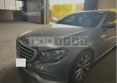 Photo 1 of 9: 2019 Mercedes-Benz E220d, VIN WDDZF0EB8KA666980 — Korean insurance auction