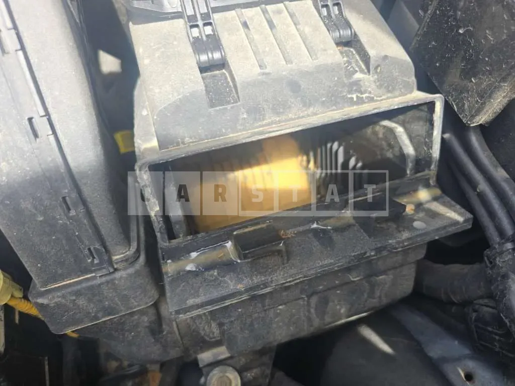 Photo 2 of 8: 2021 Kia Carnival, VIN KNANE81BBMS036328 — Korean insurance auction