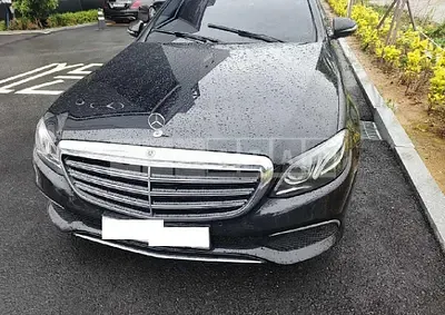 Photo 1 of 50: 2018 Mercedes-Benz E220d, VIN WDDZF0EB3JA360767 — Korean insurance auction