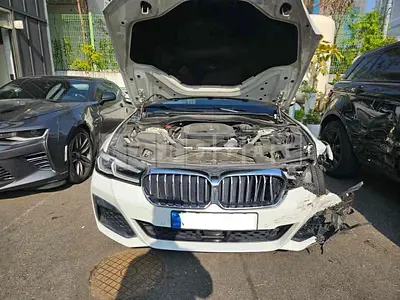 2023 BMW BMW 523d
