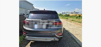 Photo 1 of 30: 2018 Hyundai Santa Fe TM — Korean insurance auction