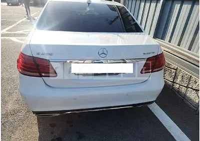 Photo 1 of 10: 2016 Mercedes-Benz E250 BlueTec 4Matic — Korean insurance auction