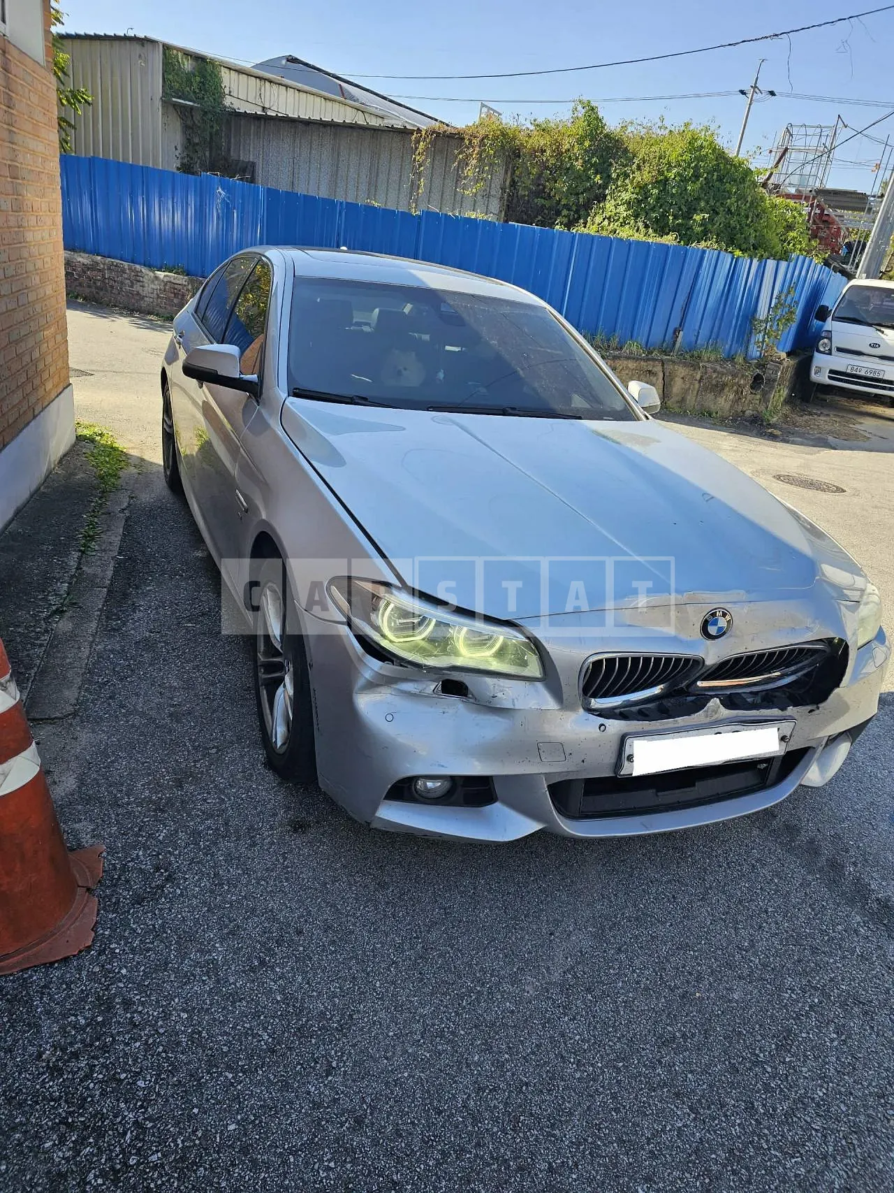 Photo 2 of 9: 2016 BMW 520d, VIN WBA5E5100GG200880 — Korean insurance auction