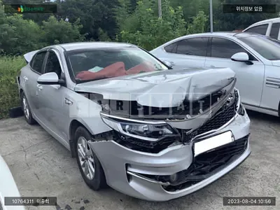 Photo 1 of 8: 2017 Kia K5, VIN KNAGU416BHA166073 — Korean insurance auction