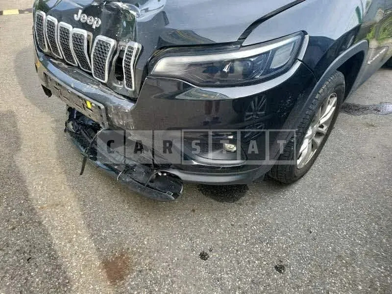 Photo 2 of 40: 2018 Jeep Cherokee 2.4, VIN 1C4PJMCB0KD156857 — Korean insurance auction