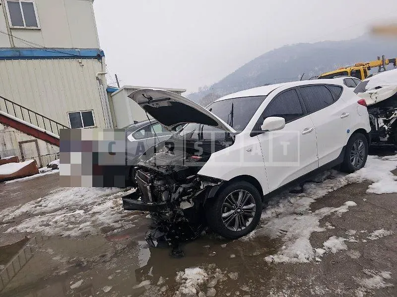 Photo 2 of 6: 2014 Hyundai Tucson ix — Korean insurance auction